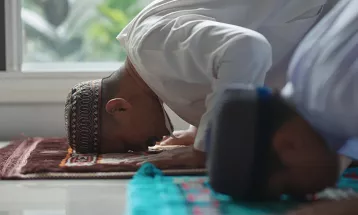 
                                                موضوعات إسلامية - الروائع الاجتماعية - الدين والحياة - الرائعة : 068 - ذكر الله لك أكبر من ذكرك له