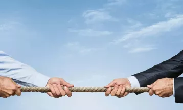 
                                                قضايا معاصرة : 29 - لعبة شد الحبل